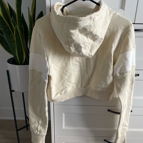 Buffbunny - Picture 2 of 4